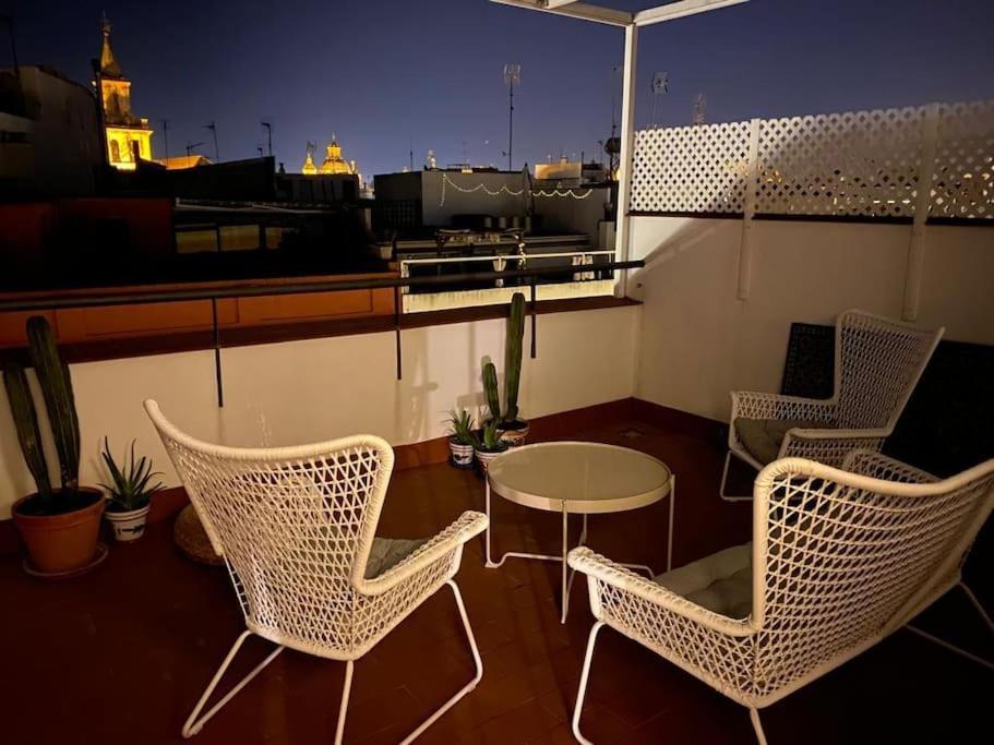 Ferienwohnung Mata Alameda Skyview By Valcambre Sevilla Exterior foto